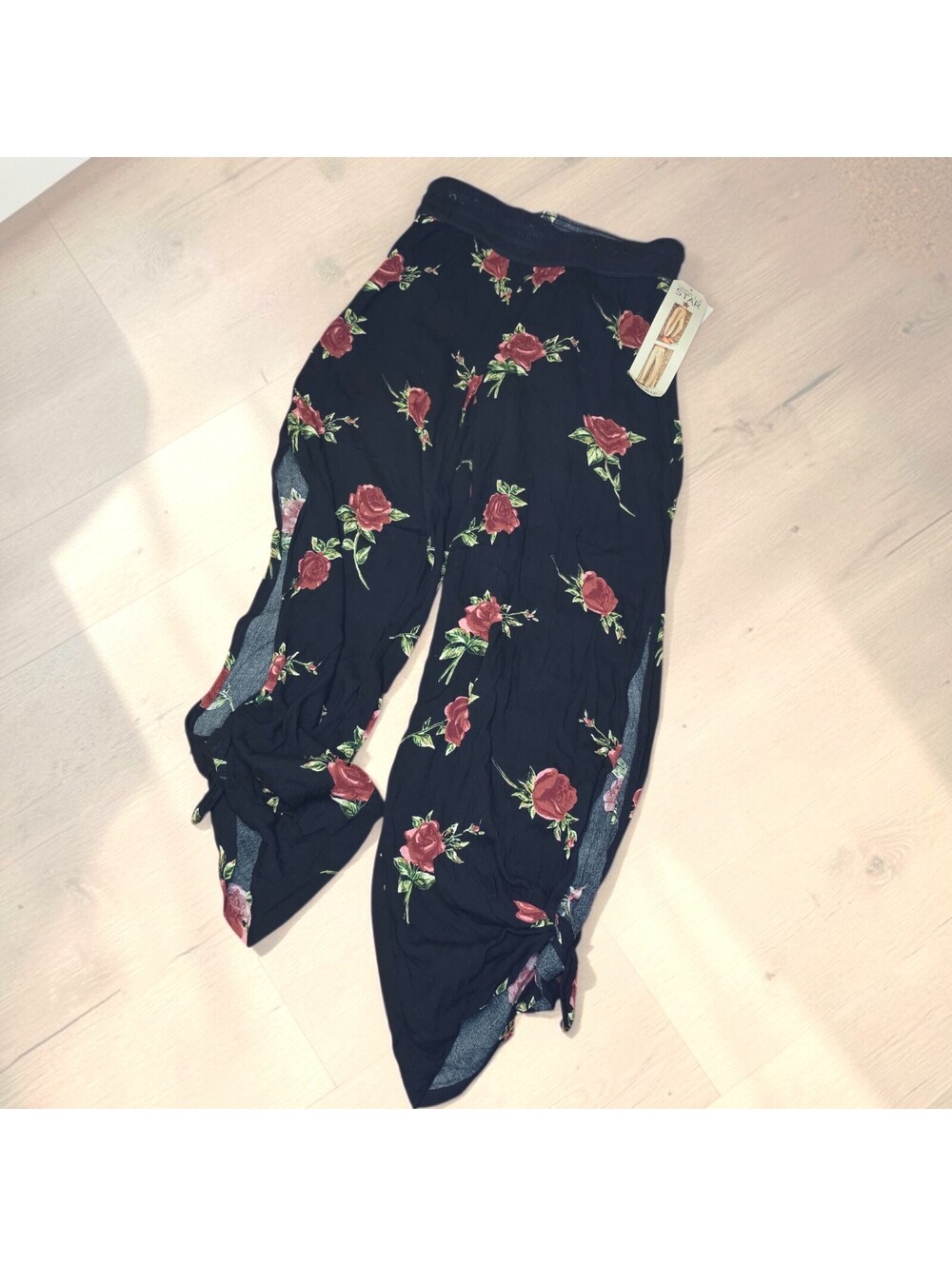 NEW Medium Vanilla Star Floral Side Slit Pants Black Rose Boho Wide Leg Yoga